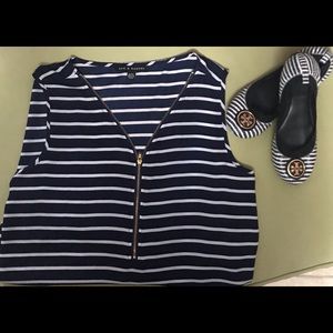 Sleeveless striped Tunic blouse